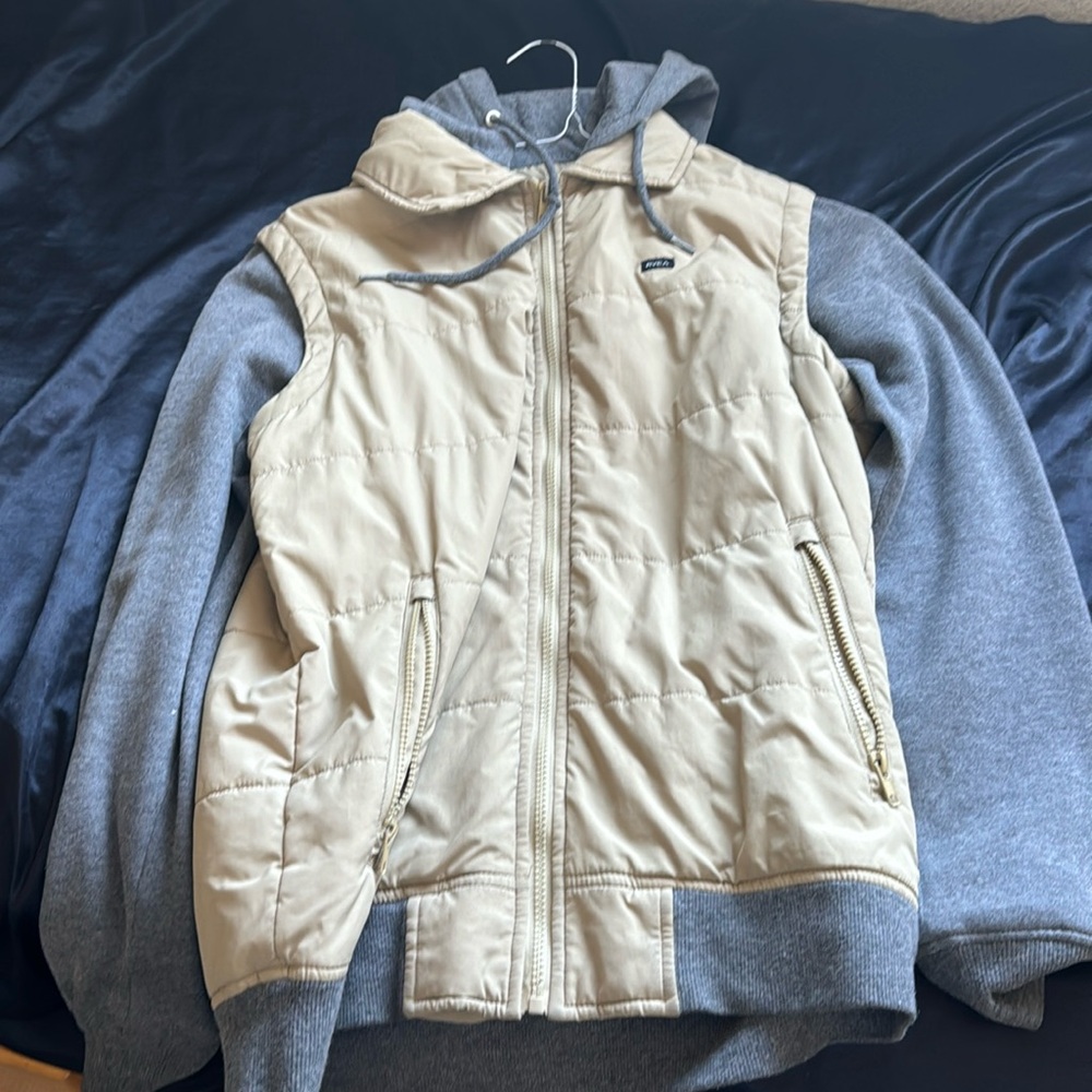 RVCA Men’s Small Beige Jacket slightly used